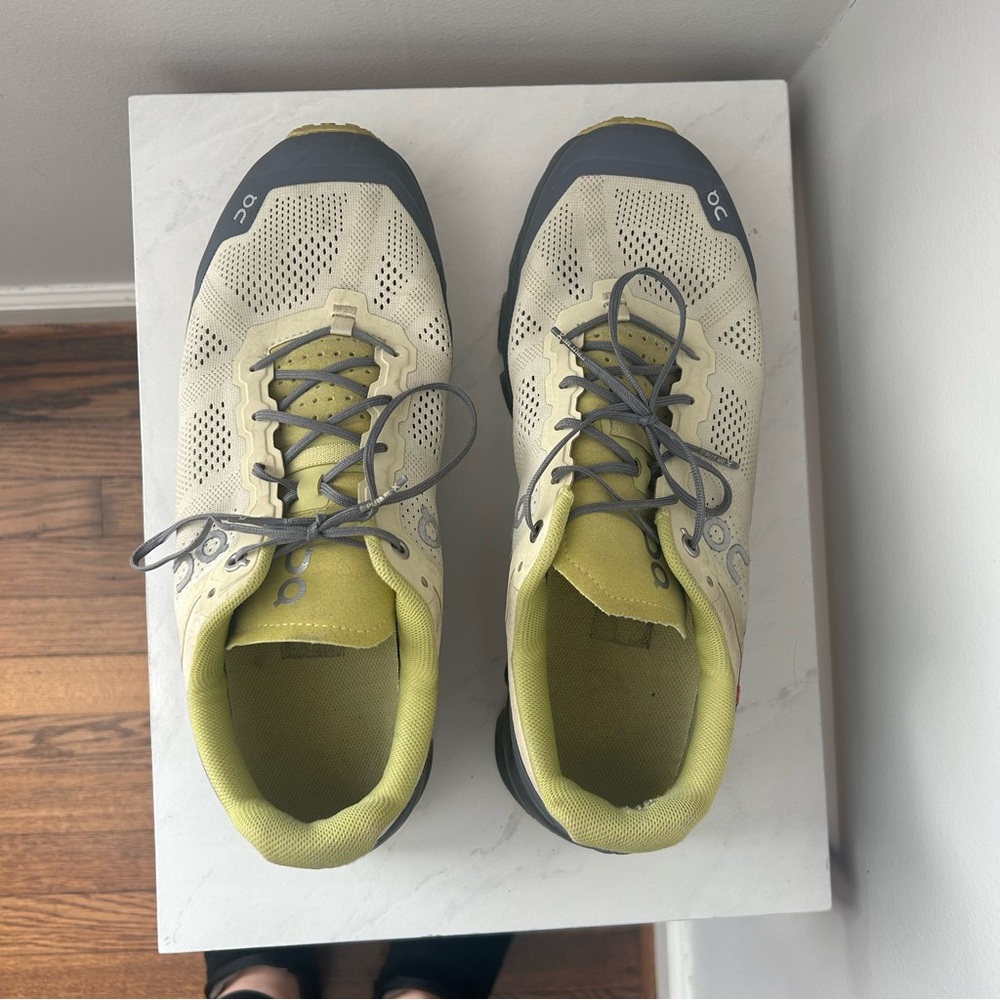 On Clouds Men's Running Shoes